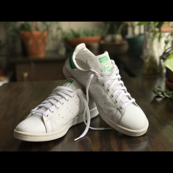 stan smith tennis sneakers